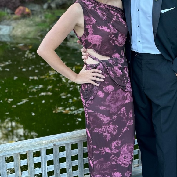 ASOS DESIGN mesh drape off the shoulder maxi dress with cut out detail - Picture 6 of 6